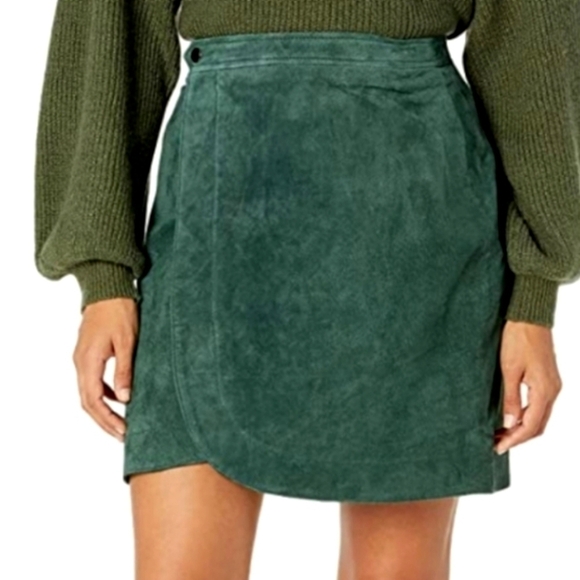 Blank NYC Green Suede Leather Wrap Mini Skirt 25 - Picture 1 of 7